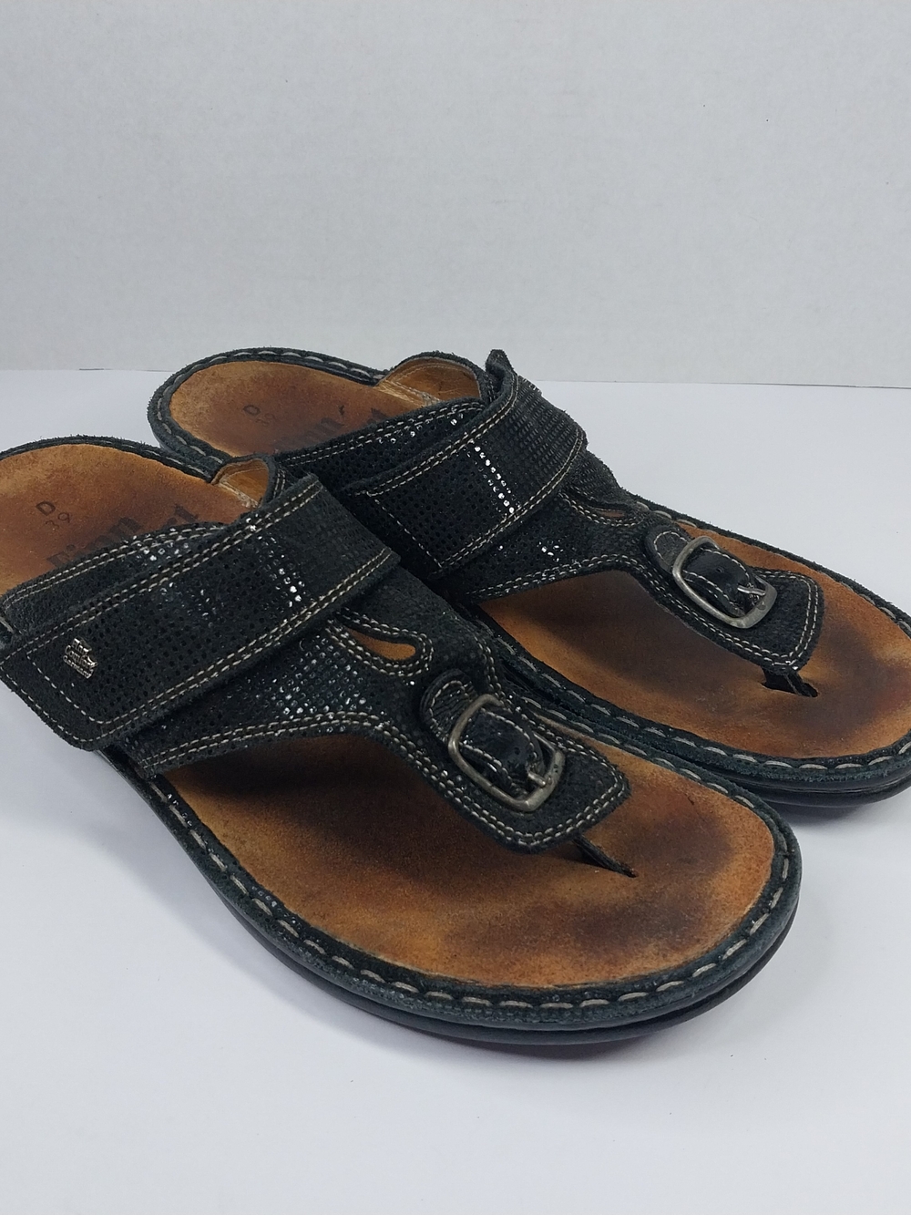 Finn Comfort Phuket Size EU 39 US 8.5 Black Leather Sandals Buckle T-Strap Shoes